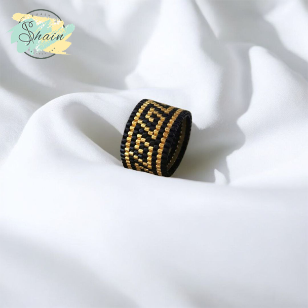 عکس انگشتر میوکی طرح قلاب کد 3084 ساخته شده با منجوق اصل ژاپنی – شاین گالری