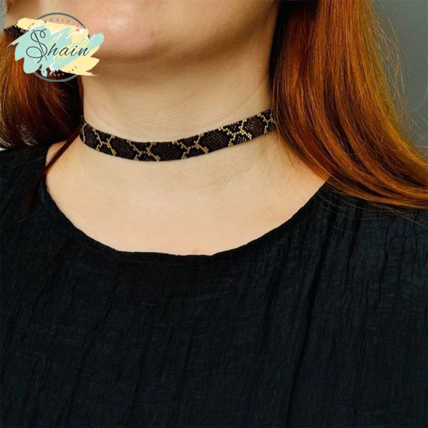 گردنبند چوکر میوکی مدل ایکس ساختهشده با مهرههای میوکی ژاپن و طراحی خاص مناسب استفاده روزانه و استایل مینیمال.