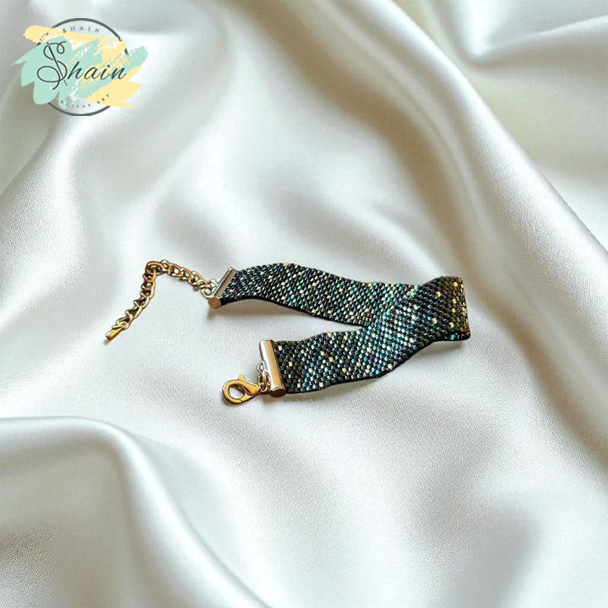 دستبند زنانه ظریف و درخشان طرح کهکشان با کیفیت بالا و سبک مناسب استفاده روزمره و مهمانی