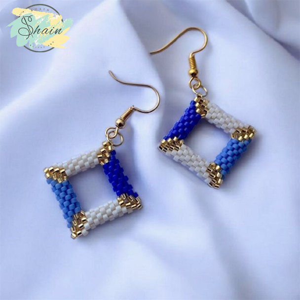 اکسسوری هنری گوشواره میوکی مدل مربع با مهرههای ژاپنی و استیل مقاوم بدون حساسیت مناسب استفاده طولانی و مهمانیها