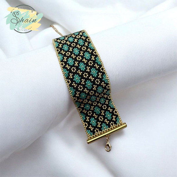 دستبند میوکی گلدن ترک مدل لوزی بافت دستی کد 3107 مناسب استایل خاص، ساخته شده با منجوقهای ژاپنی اورجینال و کاملاً دستساز.