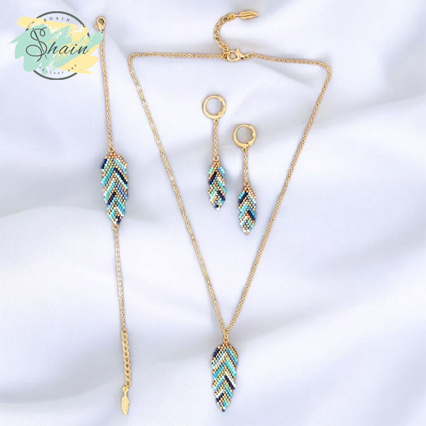 «سرویس میوکی طرح برگ کد 3024 ساخته شده با منجوقهای میوکی ژاپنی، مناسب استایل روزمره، هدیه خاص و استفاده در مهمانیها.»