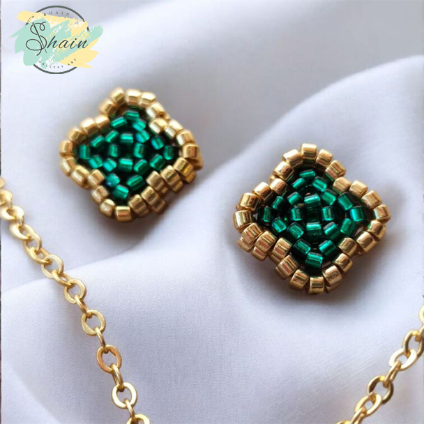 نیمست گردنبند و گوشواره میخی طرح ونکلیف دستساز با منجقهای میوکی ژاپنی و استیل ضد حساسیت برند شاین گالری