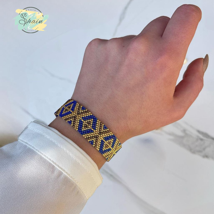 دستبند زنانه دست ساز با منجوق اصل میوکی ژاپن و طرح سنتی آبی